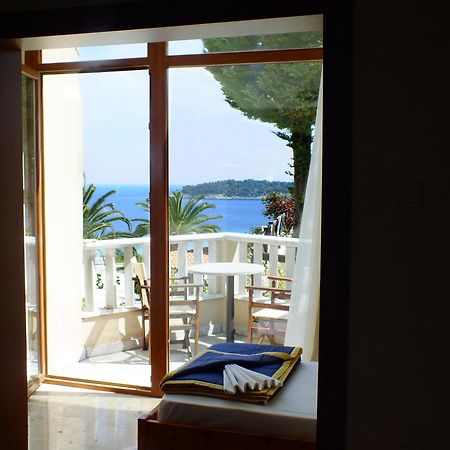 Kinira Beach Hotel Room photo